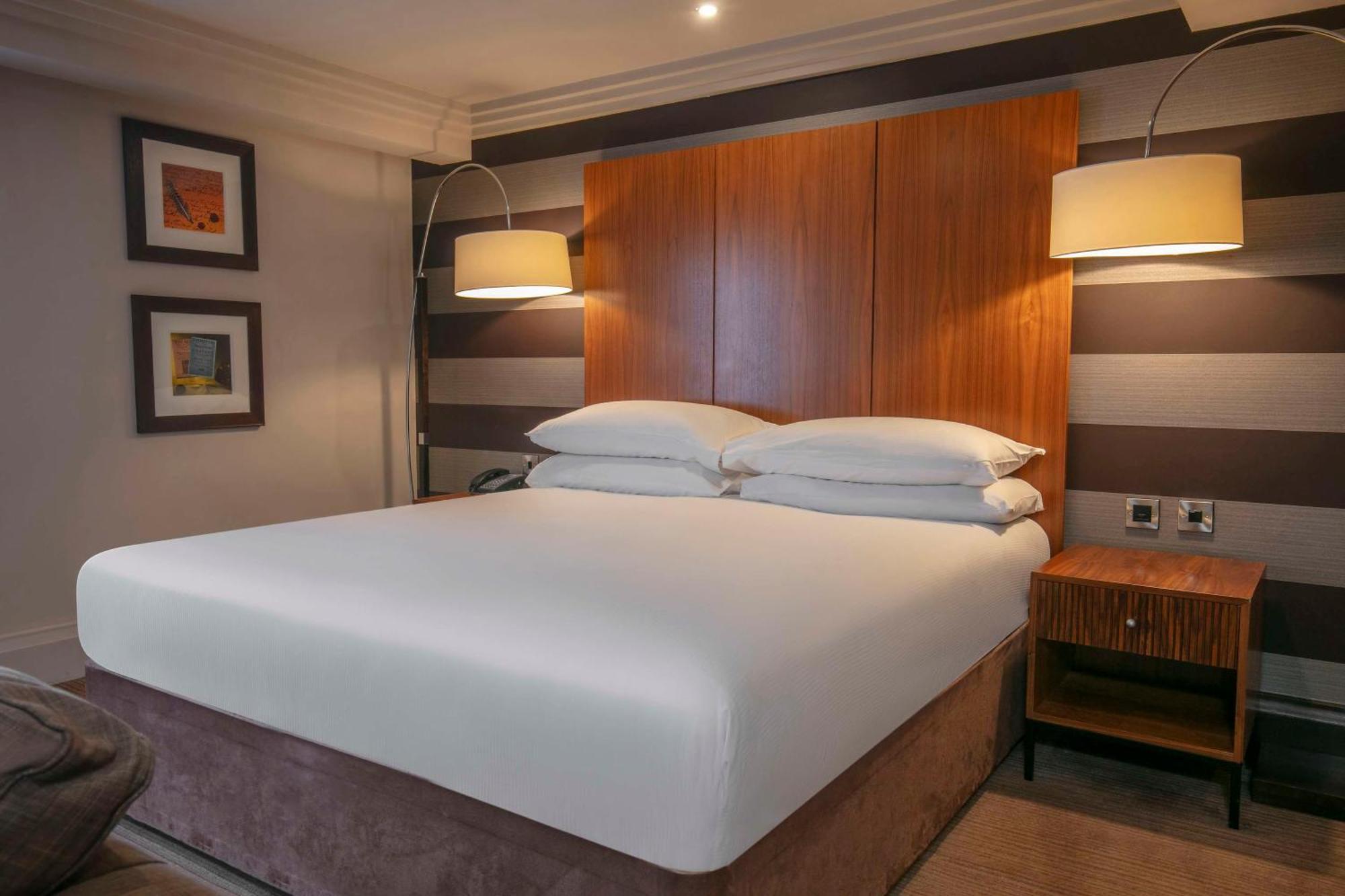 Отель Doubletree By Hilton Stratford-Upon-Avon, United Kingdom Экстерьер фото