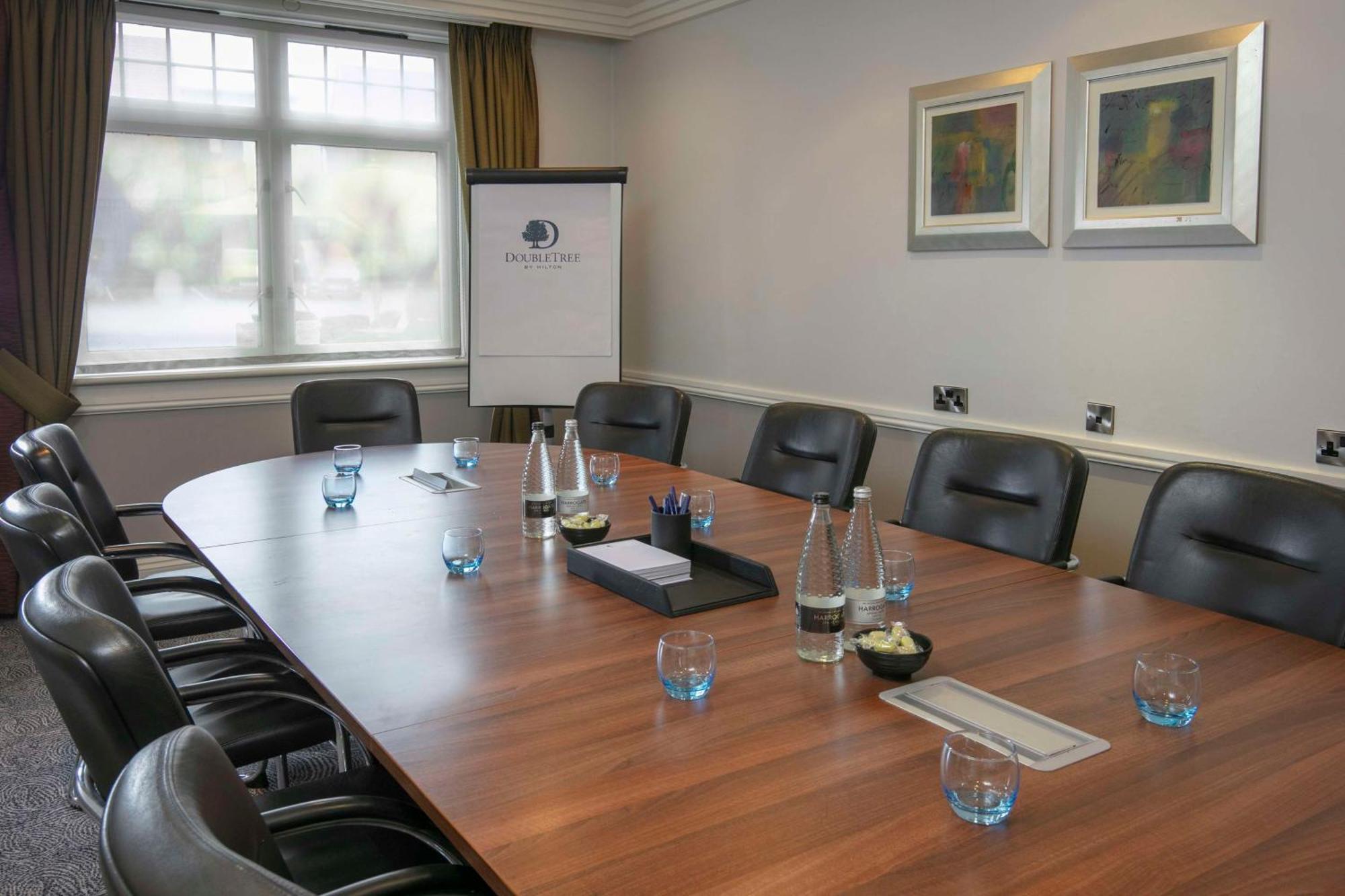 Отель Doubletree By Hilton Stratford-Upon-Avon, United Kingdom Экстерьер фото