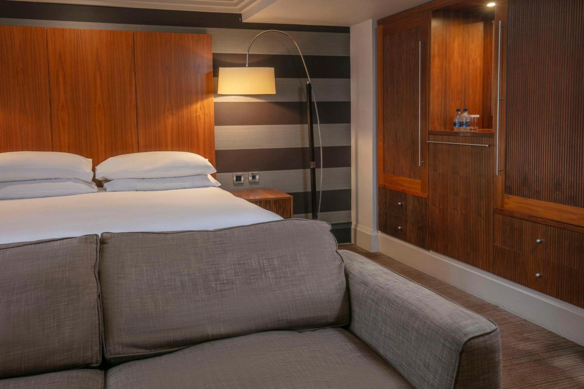 Отель Doubletree By Hilton Stratford-Upon-Avon, United Kingdom Экстерьер фото