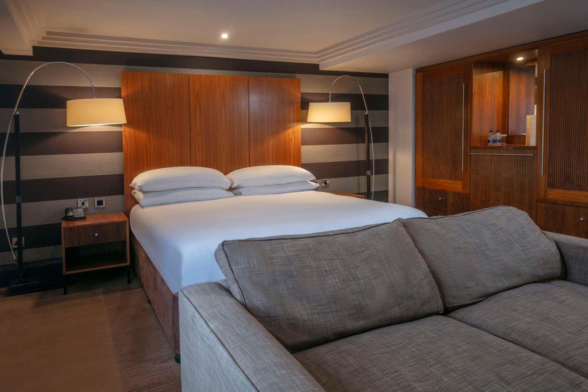 Отель Doubletree By Hilton Stratford-Upon-Avon, United Kingdom Экстерьер фото